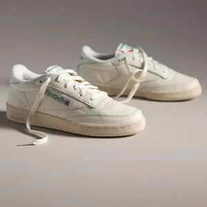Reebok White and Cream Sneakers